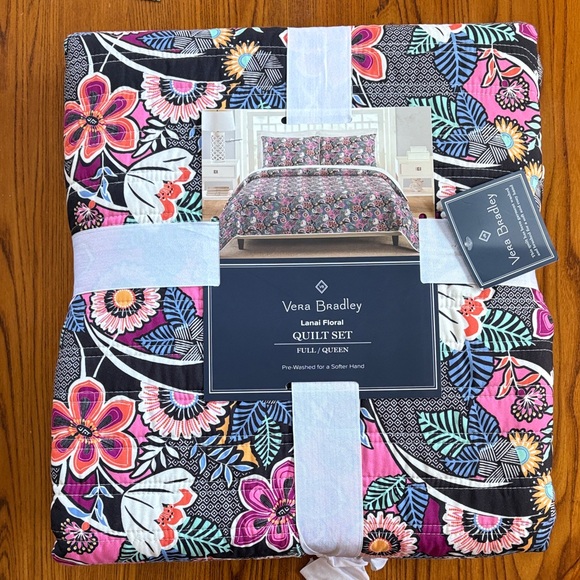 Vera Bradley Other - Vera Bradley Luna Floral Quilt Set - Pink and Black